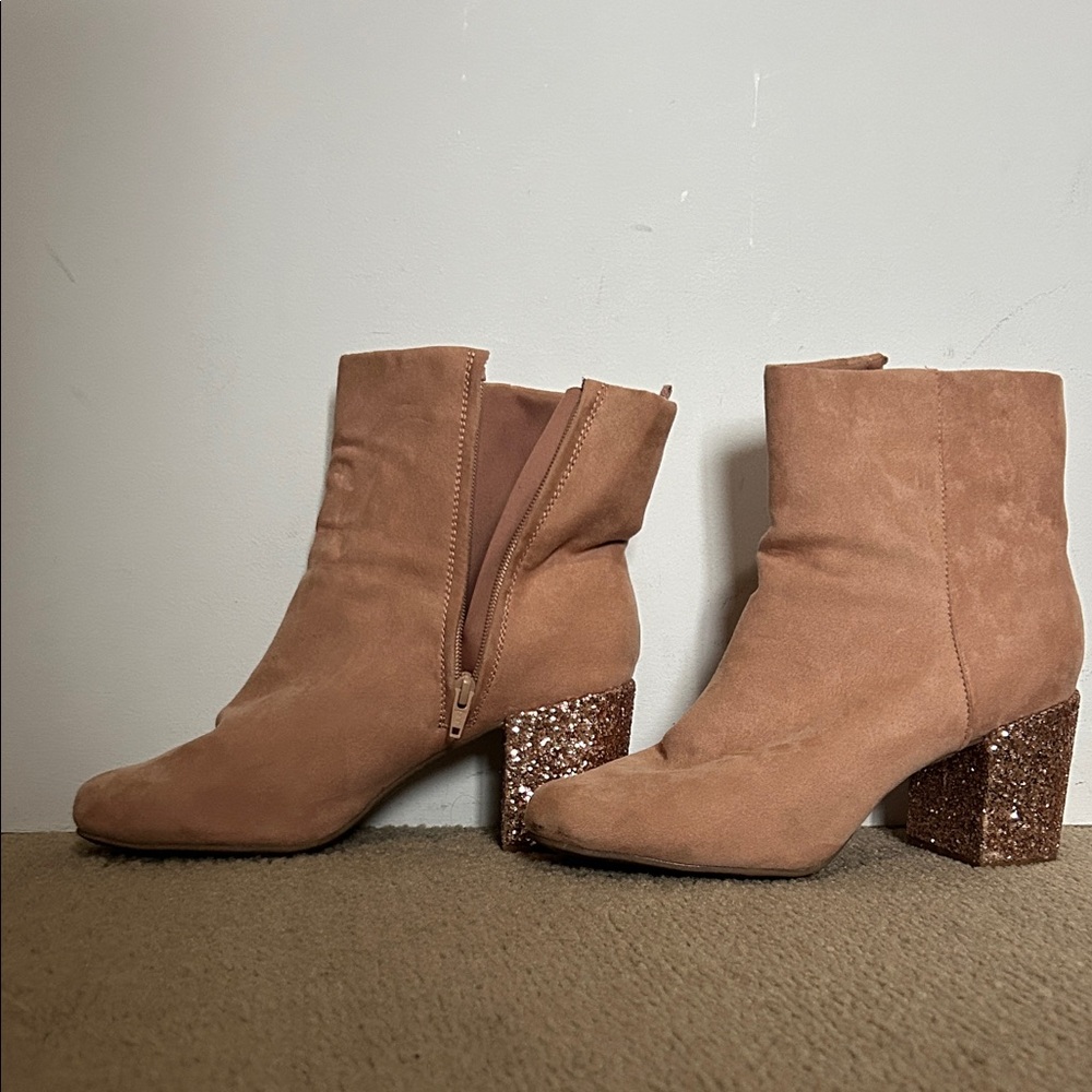 Old Navy Tan Ankle Boots with Glitter Heel